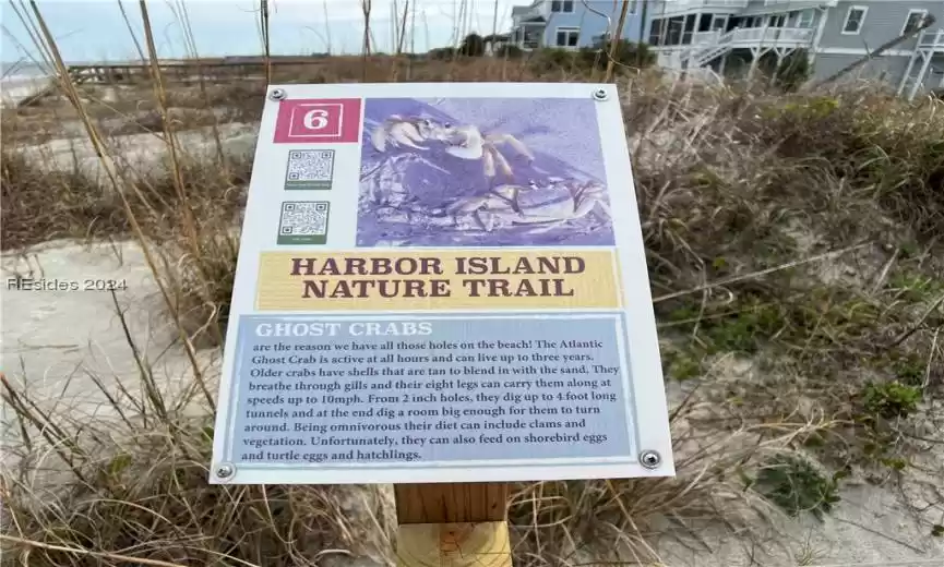 Sign for Harbor Island Nature Trail.