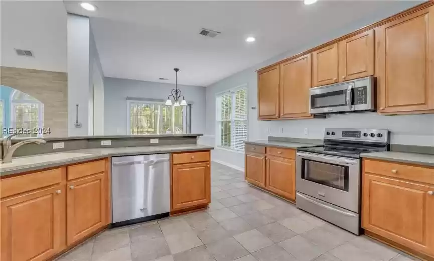 Bluffton, South Carolina 29910, 4 Bedrooms Bedrooms, ,2 BathroomsBathrooms,Residential,For Sale,441781