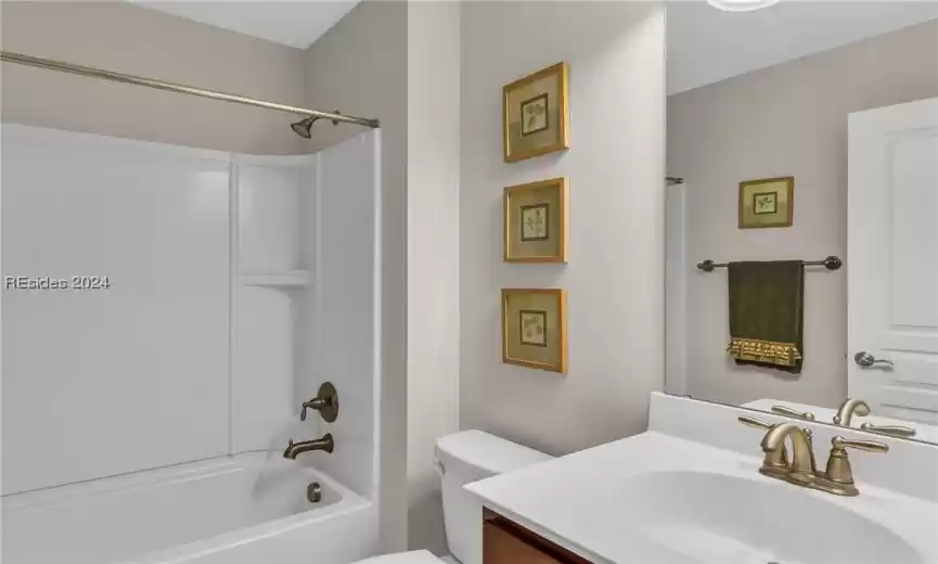 Bluffton, South Carolina 29909, 3 Bedrooms Bedrooms, ,3 BathroomsBathrooms,Residential,For Sale,442137