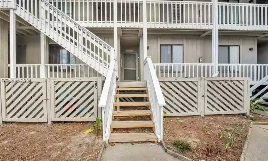 1st floor unit plus exterior closet equals convenience.