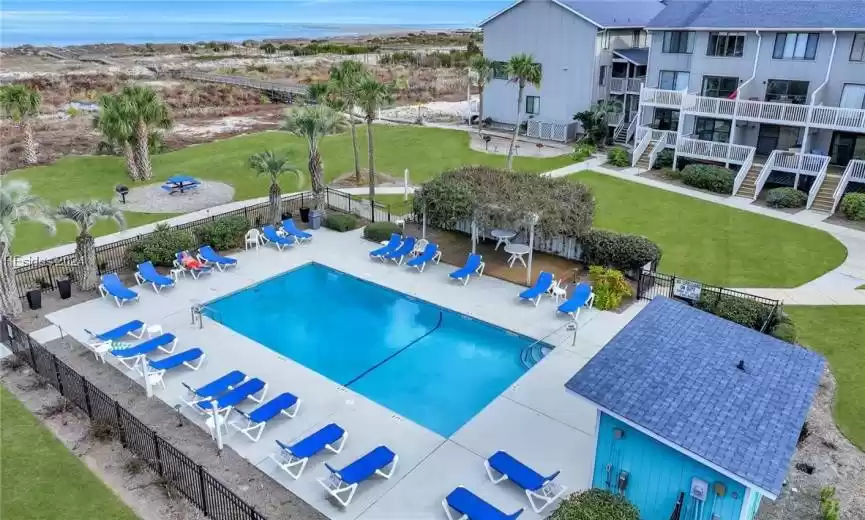 Cedar Reef Villas pool and grills just steps from your door