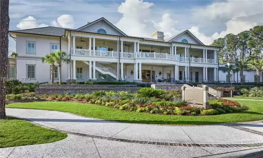 Harbour Town Golf Links Clubhouse.