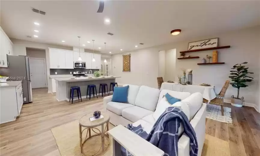 Bluffton, South Carolina 29909, 2 Bedrooms Bedrooms, ,2 BathroomsBathrooms,Residential,For Sale,442151