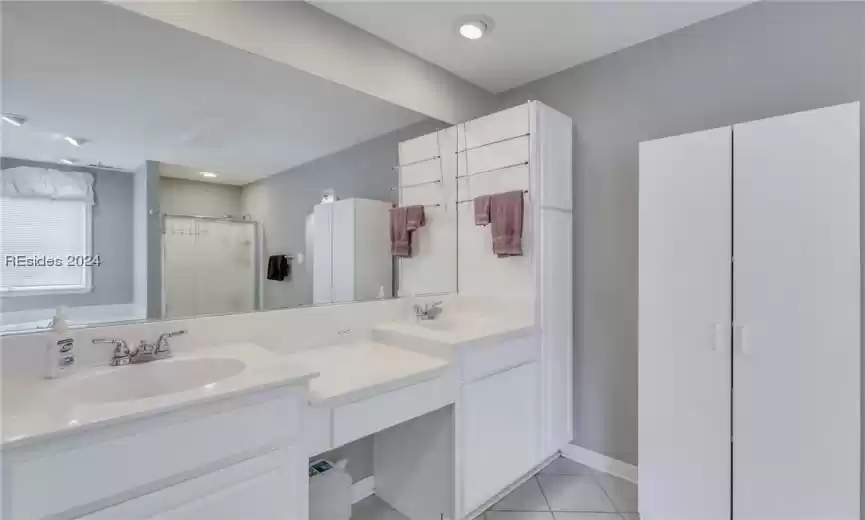 Ridgeland, South Carolina 29936, 4 Bedrooms Bedrooms, ,4 BathroomsBathrooms,Residential,For Sale,442156