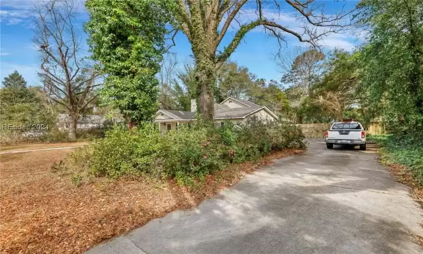 Ridgeland, South Carolina 29936, 4 Bedrooms Bedrooms, ,4 BathroomsBathrooms,Residential,For Sale,442156