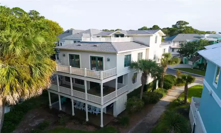 Hilton Head Island, South Carolina 29926, 5 Bedrooms Bedrooms, ,3 BathroomsBathrooms,Residential,For Sale,441829