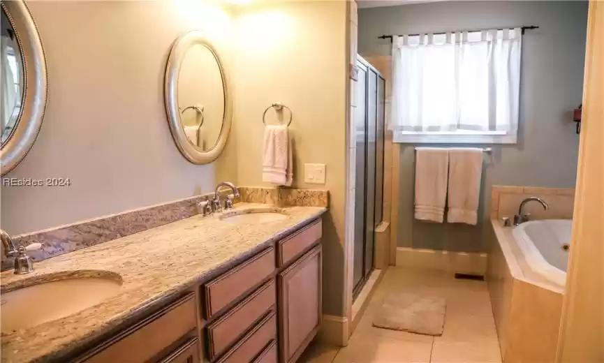 Hilton Head Island, South Carolina 29926, 5 Bedrooms Bedrooms, ,3 BathroomsBathrooms,Residential,For Sale,441829