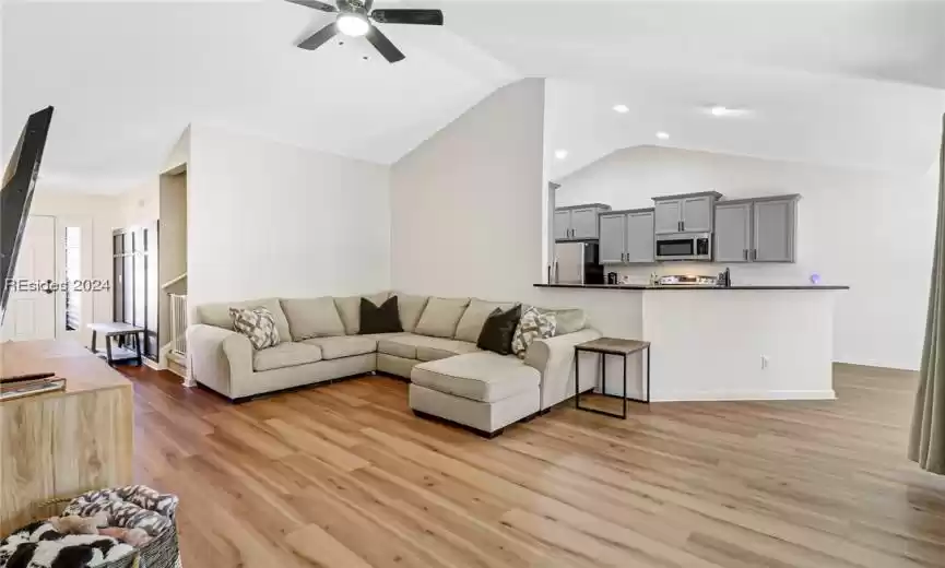 Beaufort, South Carolina 29907, 4 Bedrooms Bedrooms, ,2 BathroomsBathrooms,Residential,For Sale,441954