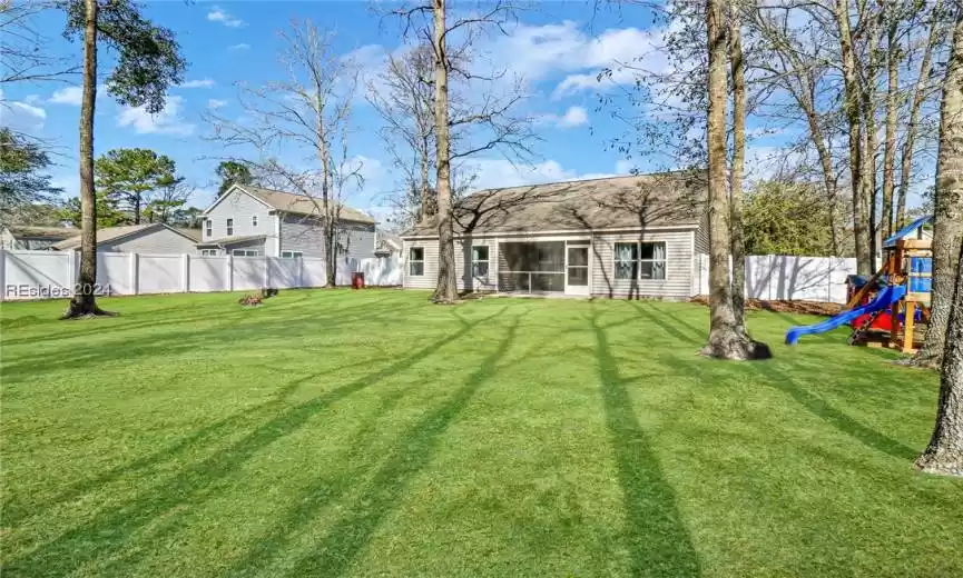 Beaufort, South Carolina 29907, 4 Bedrooms Bedrooms, ,2 BathroomsBathrooms,Residential,For Sale,441954