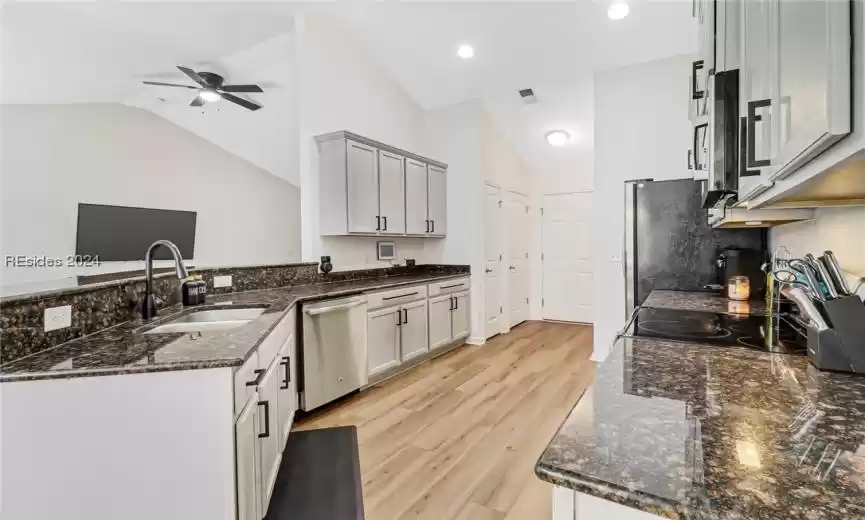 Beaufort, South Carolina 29907, 4 Bedrooms Bedrooms, ,2 BathroomsBathrooms,Residential,For Sale,441954