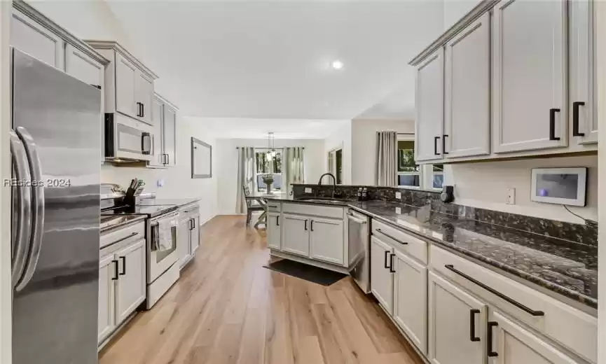 Beaufort, South Carolina 29907, 4 Bedrooms Bedrooms, ,2 BathroomsBathrooms,Residential,For Sale,441954