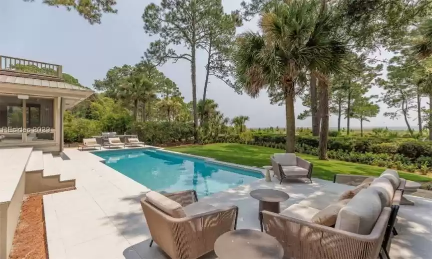 Pool and Oceanside Entertaining Area