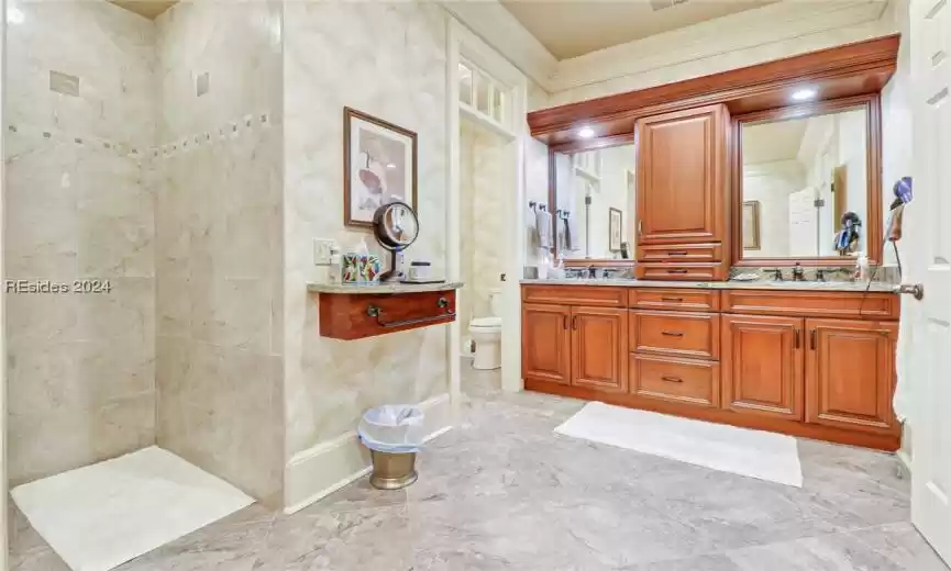 Hilton Head Island, South Carolina 29928, 4 Bedrooms Bedrooms, ,5 BathroomsBathrooms,Residential,For Sale,442141