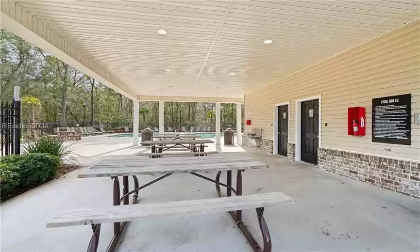 Bluffton, South Carolina 29910, 5 Bedrooms Bedrooms, ,3 BathroomsBathrooms,Residential,For Sale,441908