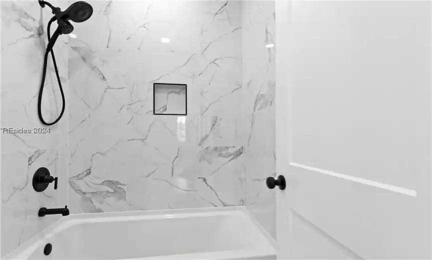 Bluffton, South Carolina 29910, 5 Bedrooms Bedrooms, ,2 BathroomsBathrooms,Residential,For Sale,442245