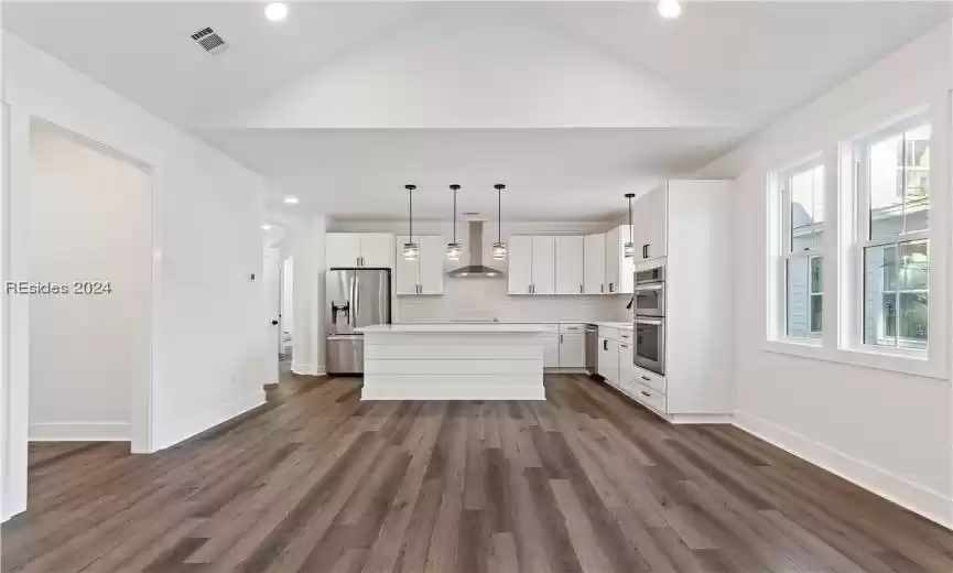 Bluffton, South Carolina 29910, 5 Bedrooms Bedrooms, ,2 BathroomsBathrooms,Residential,For Sale,442245