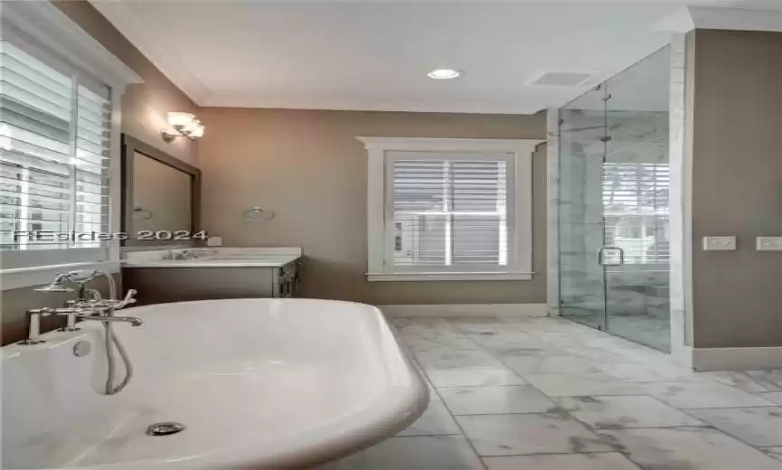 Bluffton, South Carolina 29910, 5 Bedrooms Bedrooms, ,5 BathroomsBathrooms,Residential,For Sale,441932