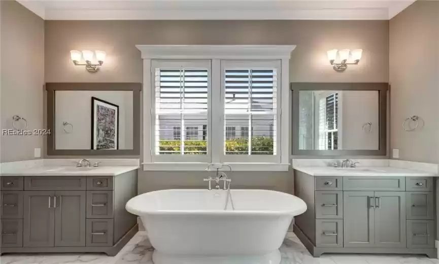 Bluffton, South Carolina 29910, 5 Bedrooms Bedrooms, ,5 BathroomsBathrooms,Residential,For Sale,441932