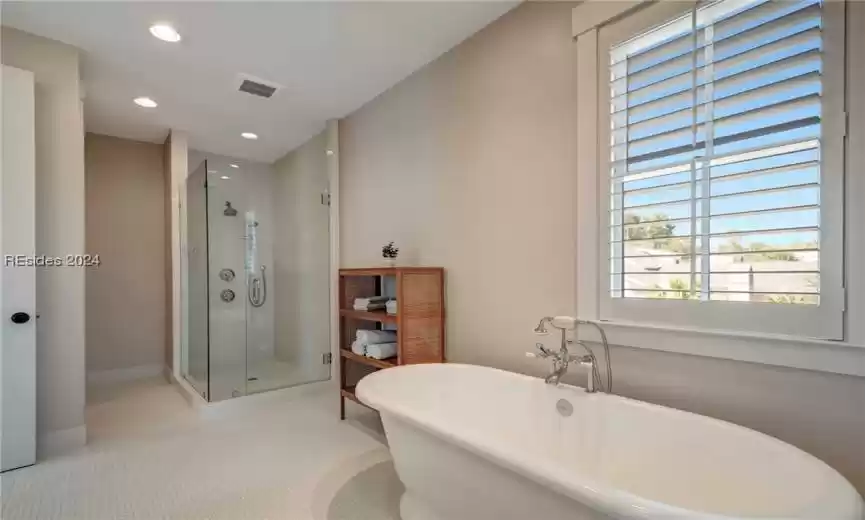 Bluffton, South Carolina 29910, 5 Bedrooms Bedrooms, ,5 BathroomsBathrooms,Residential,For Sale,441932