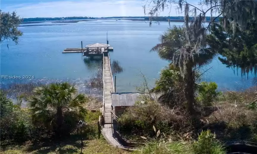 Bluffton, South Carolina 29910, 7 Bedrooms Bedrooms, ,4 BathroomsBathrooms,Residential,For Sale,441714
