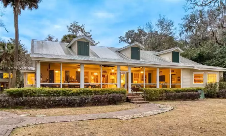 Bluffton, South Carolina 29910, 7 Bedrooms Bedrooms, ,4 BathroomsBathrooms,Residential,For Sale,441714