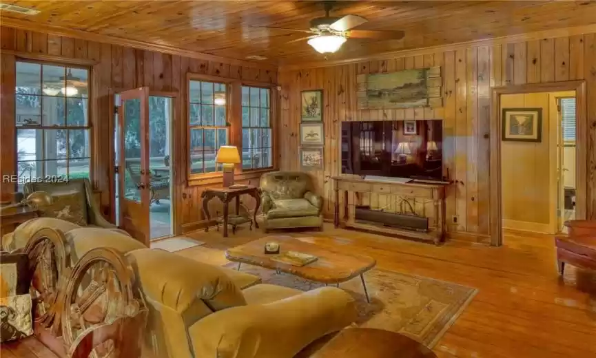 Bluffton, South Carolina 29910, 7 Bedrooms Bedrooms, ,4 BathroomsBathrooms,Residential,For Sale,441714