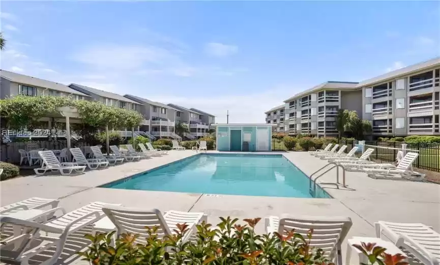 Saint Helena Island, South Carolina 29920, 1 Bedroom Bedrooms, ,1 BathroomBathrooms,Residential,For Sale,442304