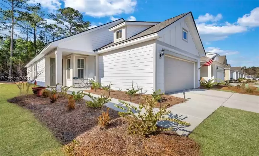 Bluffton, South Carolina 29909, 2 Bedrooms Bedrooms, ,2 BathroomsBathrooms,Residential,For Sale,442335