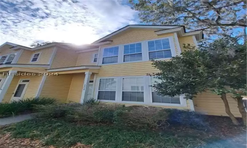 Beaufort, South Carolina 29902, 3 Bedrooms Bedrooms, ,2 BathroomsBathrooms,Residential,For Sale,442317