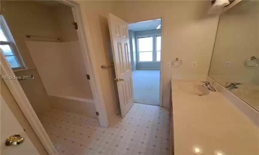 Beaufort, South Carolina 29902, 3 Bedrooms Bedrooms, ,2 BathroomsBathrooms,Residential,For Sale,442317