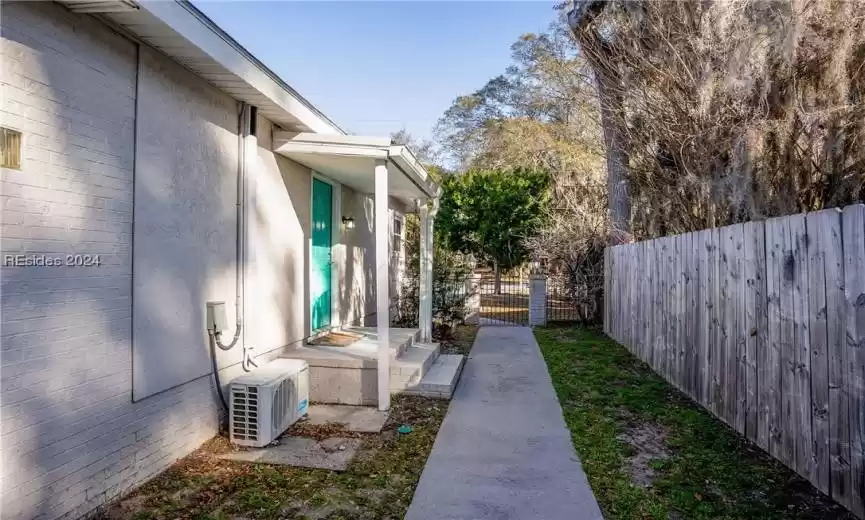 Port Royal, South Carolina 29935, 3 Bedrooms Bedrooms, ,2 BathroomsBathrooms,Residential,For Sale,442071