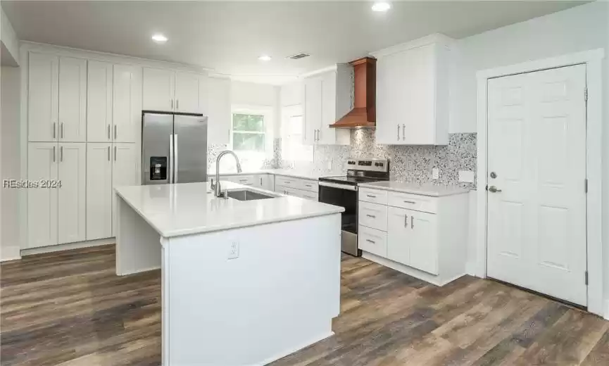 Port Royal, South Carolina 29935, 3 Bedrooms Bedrooms, ,2 BathroomsBathrooms,Residential,For Sale,442071