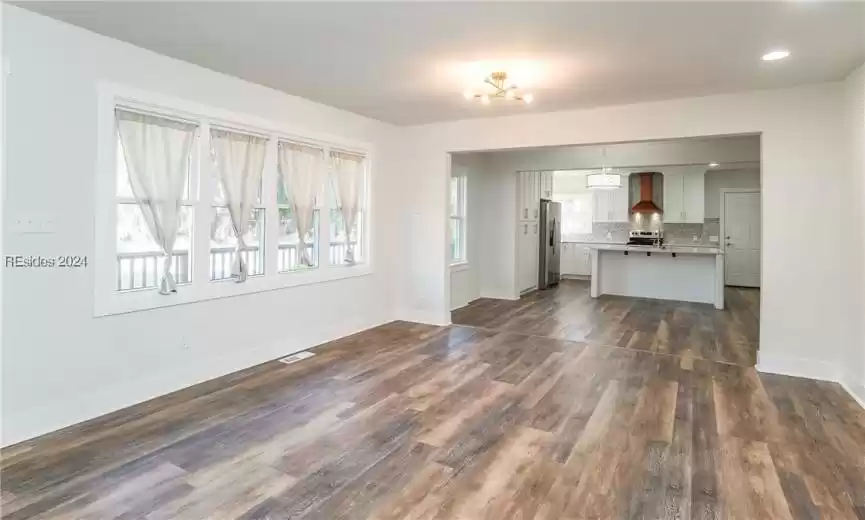 Port Royal, South Carolina 29935, 3 Bedrooms Bedrooms, ,2 BathroomsBathrooms,Residential,For Sale,442071