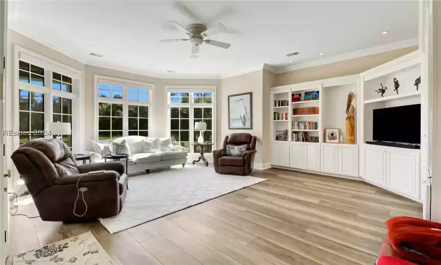 Hilton Head Island, South Carolina 29928, 4 Bedrooms Bedrooms, ,5 BathroomsBathrooms,Residential,For Sale,442364