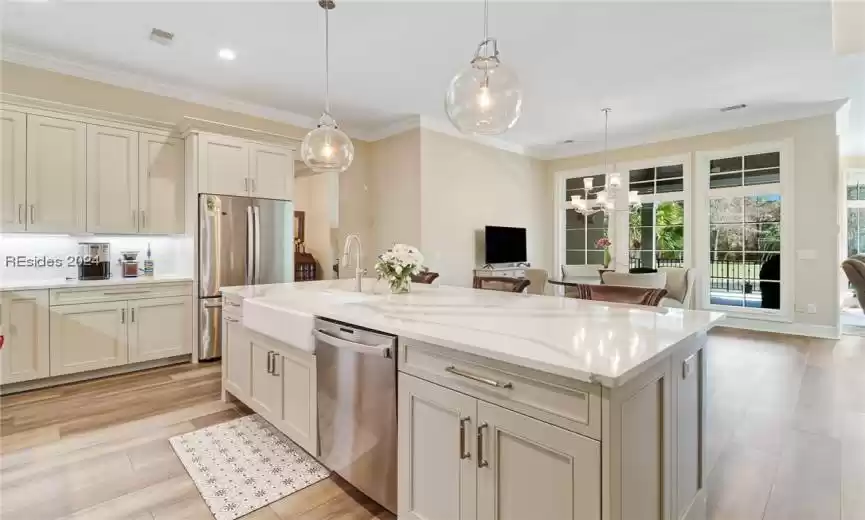 Hilton Head Island, South Carolina 29928, 4 Bedrooms Bedrooms, ,5 BathroomsBathrooms,Residential,For Sale,442364