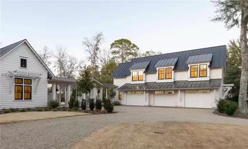 Bluffton, South Carolina 29910, 6 Bedrooms Bedrooms, ,6 BathroomsBathrooms,Residential,For Sale,441882