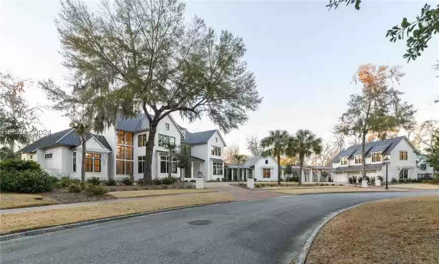 Bluffton, South Carolina 29910, 6 Bedrooms Bedrooms, ,6 BathroomsBathrooms,Residential,For Sale,441882