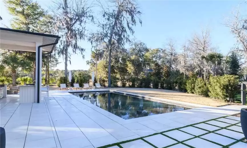Bluffton, South Carolina 29910, 6 Bedrooms Bedrooms, ,6 BathroomsBathrooms,Residential,For Sale,441882