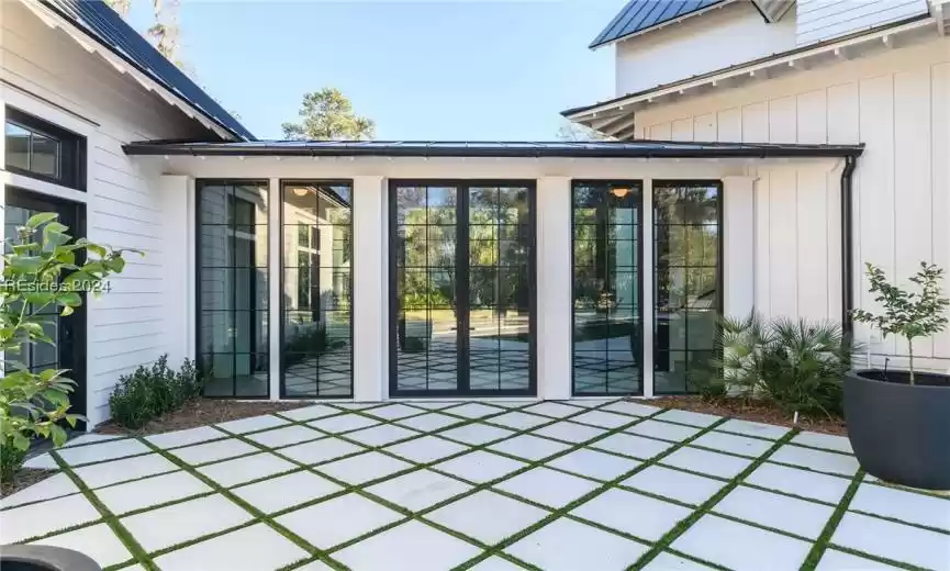 Bluffton, South Carolina 29910, 6 Bedrooms Bedrooms, ,6 BathroomsBathrooms,Residential,For Sale,441882