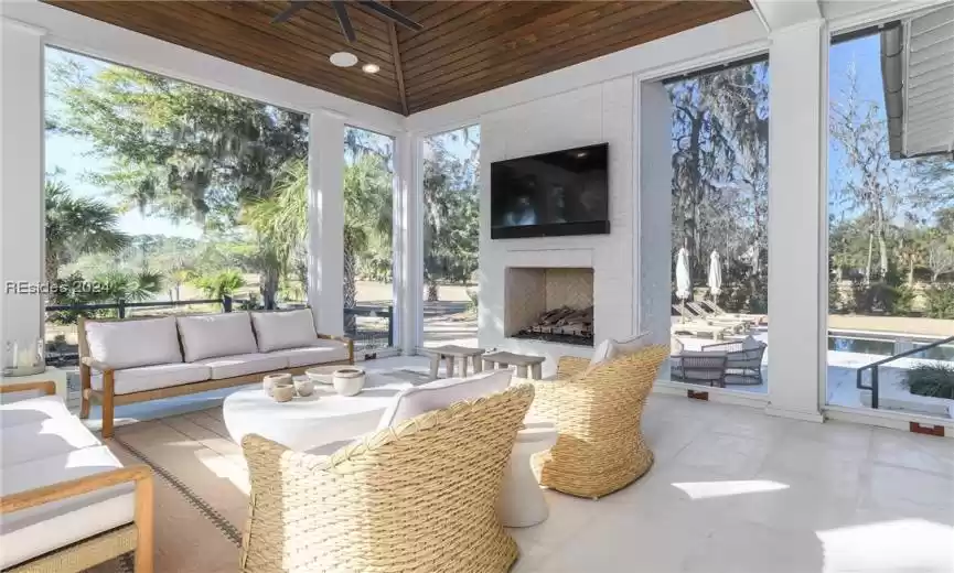 Bluffton, South Carolina 29910, 6 Bedrooms Bedrooms, ,6 BathroomsBathrooms,Residential,For Sale,441882