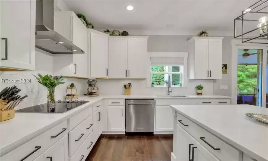 Bluffton, South Carolina 29910, 5 Bedrooms Bedrooms, ,4 BathroomsBathrooms,Residential,For Sale,442206