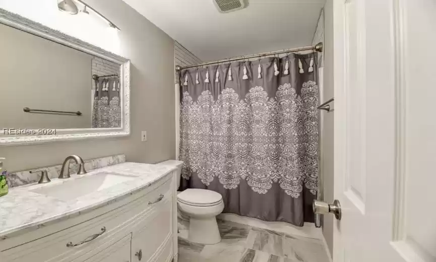 Hilton Head Island, South Carolina 29928, 2 Bedrooms Bedrooms, ,1 BathroomBathrooms,Residential,For Sale,442109