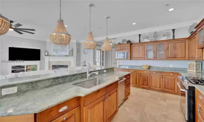 Hilton Head Island, South Carolina 29928, 7 Bedrooms Bedrooms, ,6 BathroomsBathrooms,Residential,For Sale,442158