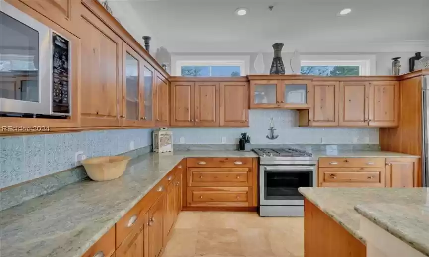 Hilton Head Island, South Carolina 29928, 7 Bedrooms Bedrooms, ,6 BathroomsBathrooms,Residential,For Sale,442158