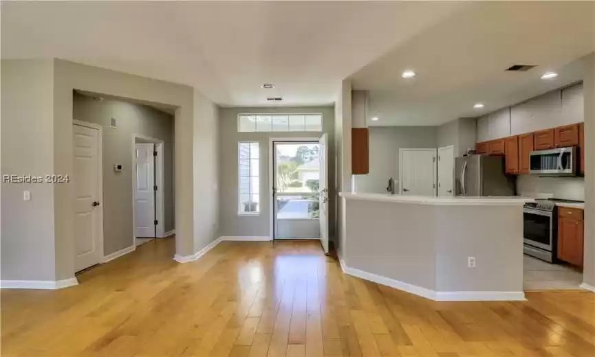 Bluffton, South Carolina 29909, 2 Bedrooms Bedrooms, ,2 BathroomsBathrooms,Residential,For Sale,442407