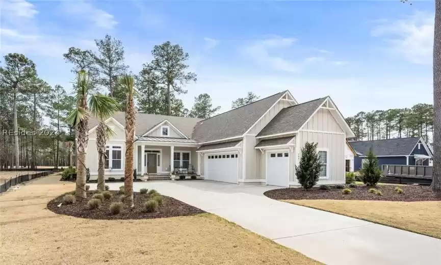 Welcome to 543 Firethorn Lane!