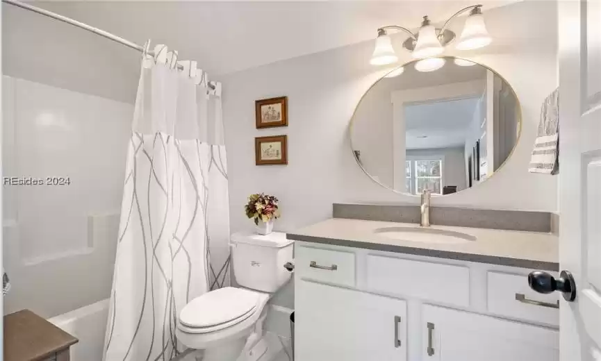 Upstairs full bath