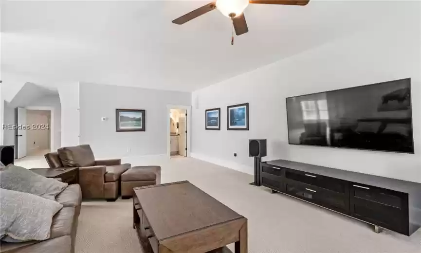 Lots of flexible space upstairs