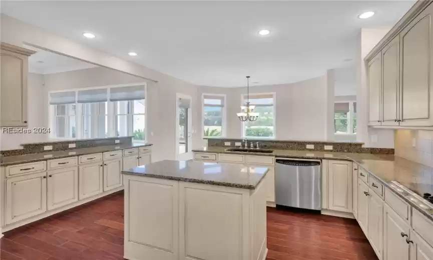 Bluffton, South Carolina 29910, 4 Bedrooms Bedrooms, ,4 BathroomsBathrooms,Residential,For Sale,442485