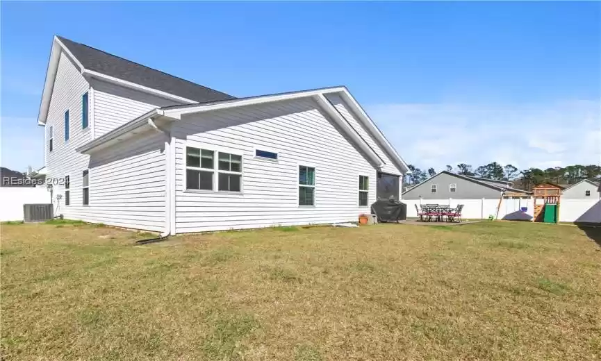Back yard (right) to side yard (left)